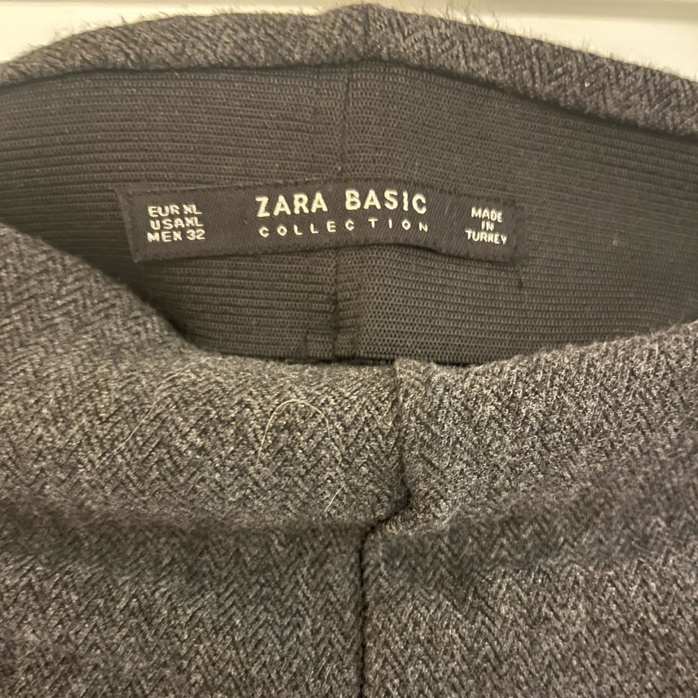 Zara Basic Grey/Black Leggings (Size XL)